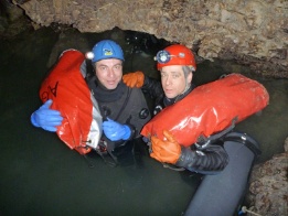 Bhavito & Xavier in der Auftauchstelle nach S2.jpg