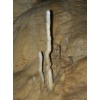 Stalagmit (Am Boden bereits wieder abgebrochene, versinterte Tropfsteine