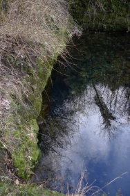 Eingang vor dem Tauchgang. Glasklar
